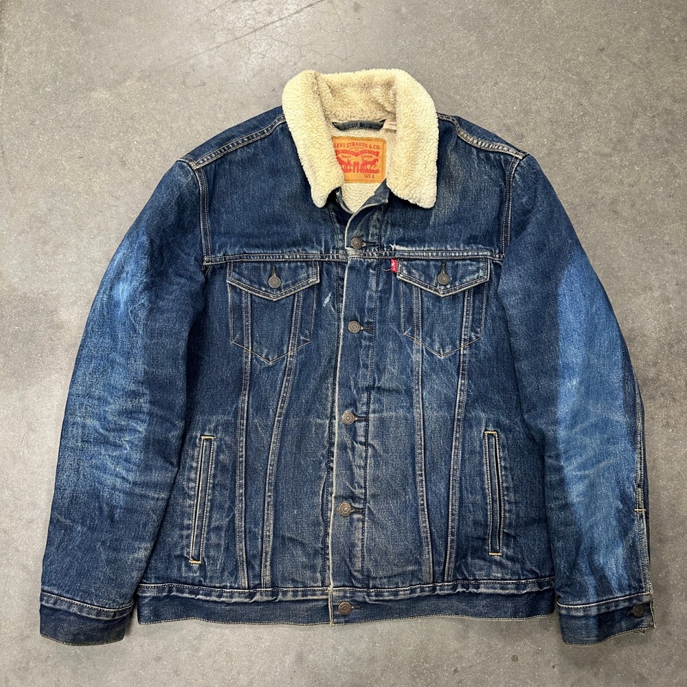 Levis Sherpa Lined Trucker Jacket Mens Large Dark Wash Denim Faded Faux Fur Coat